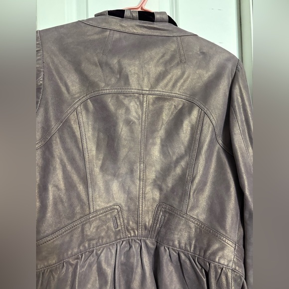 Danier Genuine Leather Jacket - Picture 12 of 12